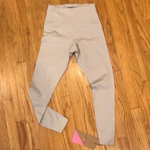 MOVI Grey Ultra leggings!